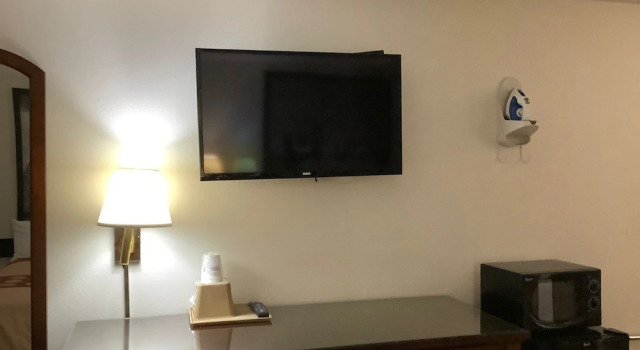 Одноместный номер Standard Super 8 by Wyndham Riverside/Kansas City