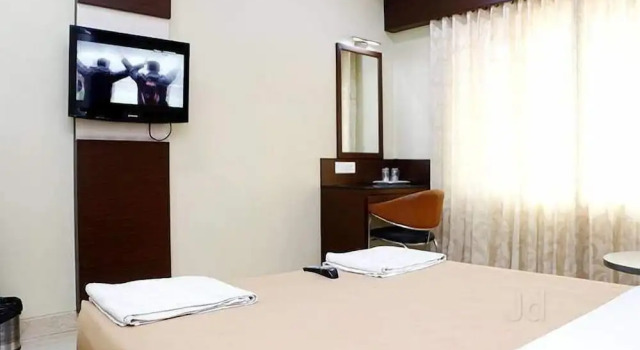 Iroomz Vaishali Residency, Réserver Hôtel Ballari Karnataka