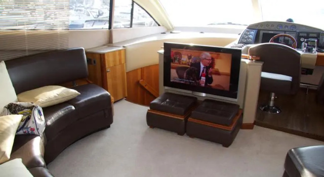 Sealine T60, Boek Hotel Portsmouth Hampshire, in de buurt van Port Solent