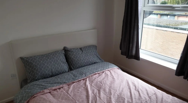 Stunning Renovated House, Забронировать Дом для отпуска Коттеджи Лондона, рядом с Театр New Wimbledon, Коттедж