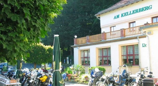 Hotel am Kellerberg, Buchen Sie Hotel Hügelland Deutschland