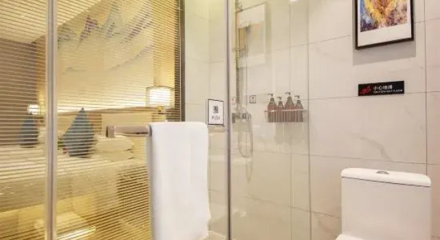 Люкс H Hotel (Xi'an North High-speed Railway Station Fengcheng 12th Road Subway Station)
