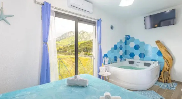 Полулюкс Deluxe Agua Dorada Boutique Hotel