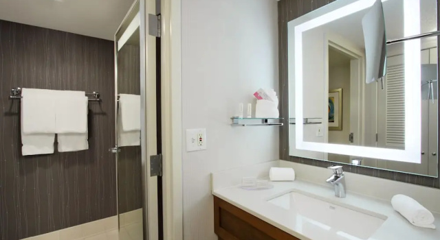 Номер Standard с балконом Courtyard by Marriott Cocoa Beach Cape Canaveral