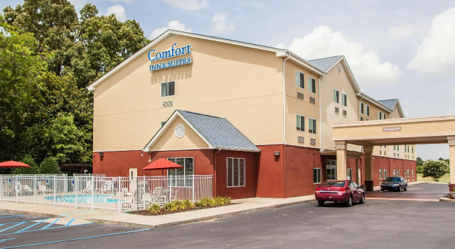 Номер Standard Comfort Inn & Suites Tuscumbia-Muscle Shoals