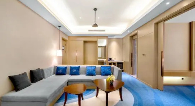 Люкс Starway Hotel (Harbin Central Avenue Xinyang Road)