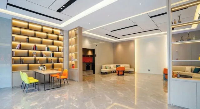 yi xuan hotel - bus station, Book Hotel Yangjiang 