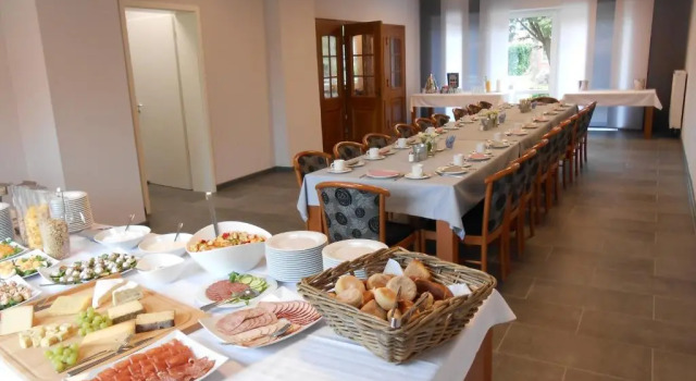 Albrechts Hotel & Restaurant GmbH, Book Hotel Wiedensahl Lower-Saxony
