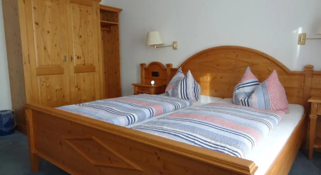 Sonnenheim, Varaa Hotelli Hotellit Baijeri pysäköinnillä, Pysäköinti