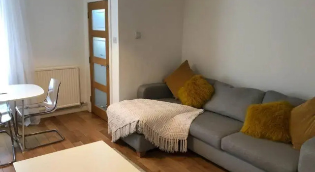 75b Broughty Ferry