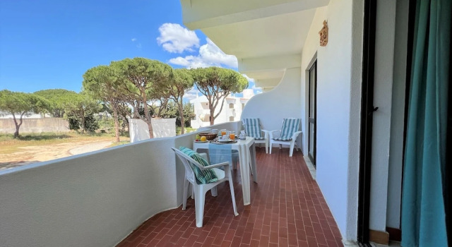 Апартаменты c 1 комнатой с балконом Vilamoura Cosy 3 With Pool by Homing