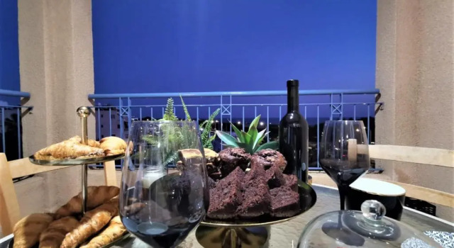 COSea Living: Seaside 2 Bedroom Flat Kings Palace 209, Prenota Appartamento Paphos Paphos