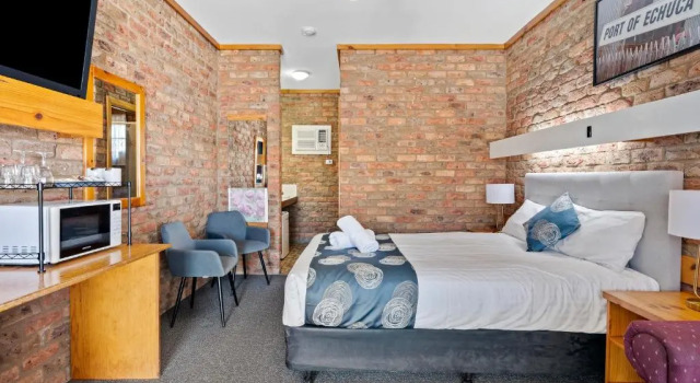 Номер Standard The Settlement Historic Hotel