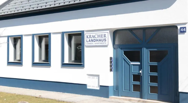 KRACHER Ferienhaus Landhaus No 1 - inklusive Pool, Book Vacation Home Illmitz 