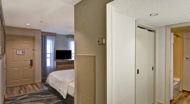 Двухместный номер Standard Homewood Suites by Hilton Windsor Locks Hartford
