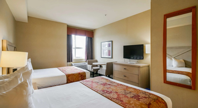 Четырёхместный номер Standard Best Western Peace Arch Inn