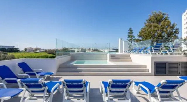 Correeira Luxury Residence T2 I - Albufeira, Pools, Wifi, BBQ, Beach, Book Hotel Albufeira Albufeira