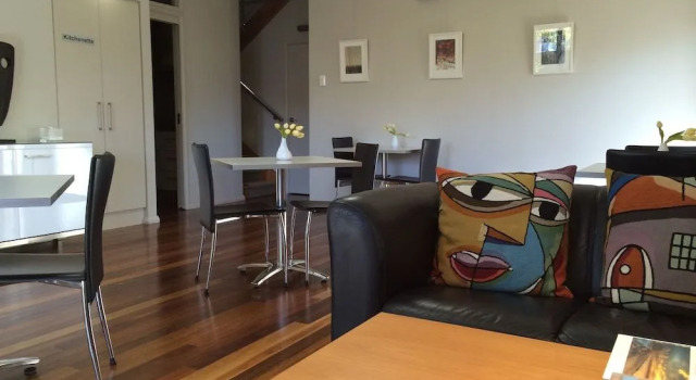 Chaucer Palms Boutique B&B, Забронировать Бутик-отель Ньюкастл Новый Южный Уэльс