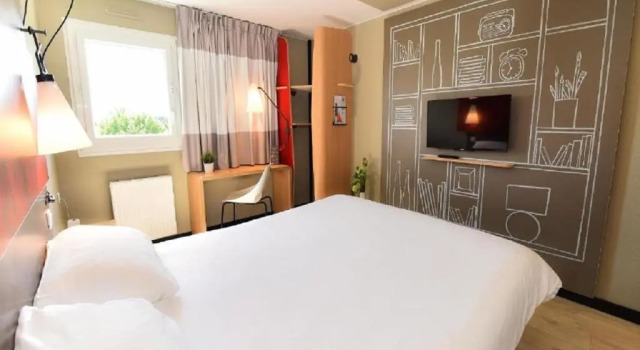 Четырёхместный номер Standard ibis Beaune La Ferme Aux Vins