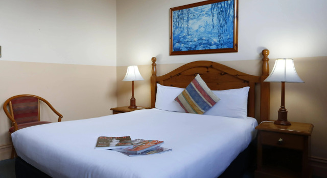 The Melbourne Hotel