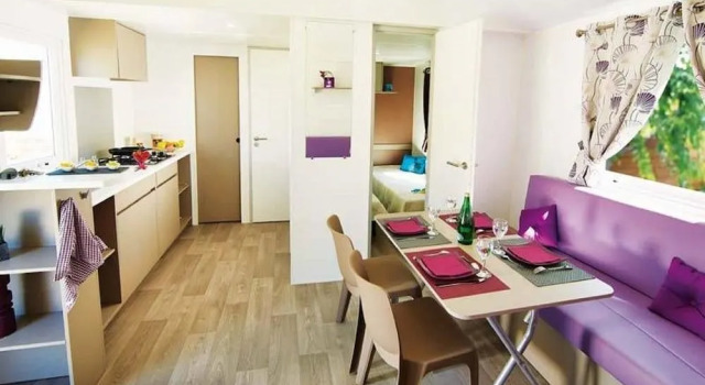 Cozy Mobile Home With Covered Terrace on a Luxury Campsite, Забронировать Кемпинг Отели Côte landaise с бассейном, Бассейн