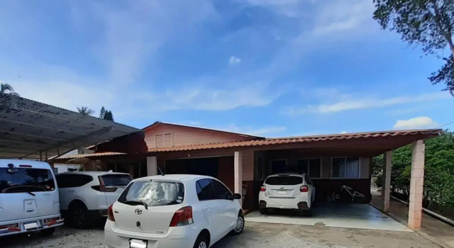 Habitación Hogareña, Забронировать Отель Отели Харабакоа с парковкой, Парковка