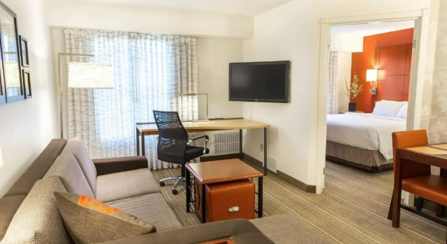 Двухместный люкс c 1 комнатой Residence Inn by Marriott Sioux Falls