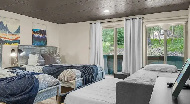 Номер Standard The Lift B107 2 Bedroom Condo