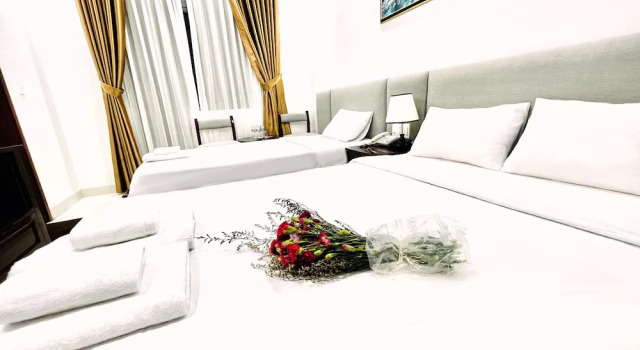 Трёхместный номер Standard с балконом Dương Đông Hotel