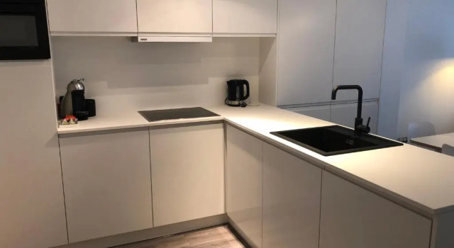 New Port apartment, Varaa Huoneisto Hotellit Brussels pysäköinnillä, Pysäköinti