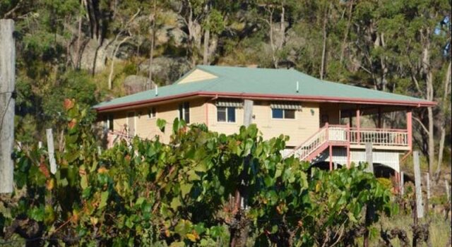 Sancerre Estate, Book Hotel Ballandean Queensland