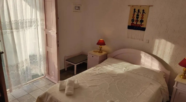 Porto Sikinos Hotel, Prenota Hotel Alopronia Sikinos