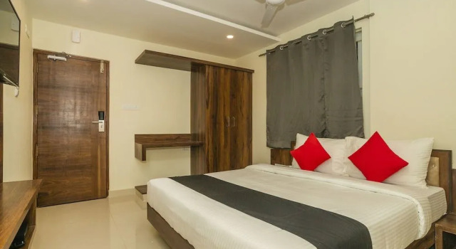 Capital O 35572 La Brook, Varaa Hotelli Hotellit Bangalore pysäköinnillä, Pysäköinti