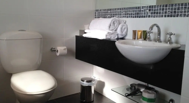 Standard Zimmer mit Balkon Auldington Hotel