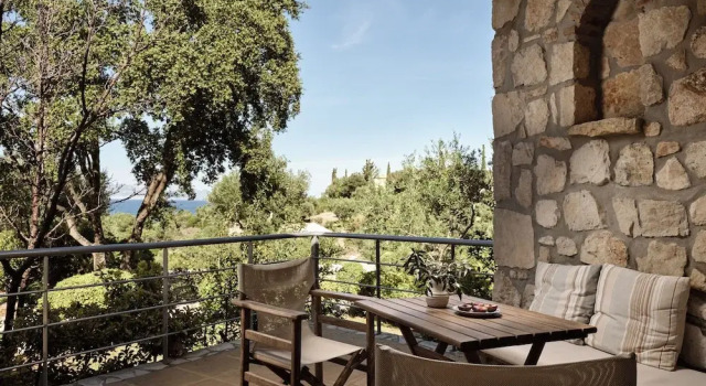 Коттедж c 1 комнатой с балконом и с частичным видом на море Strofilia Stone Residences