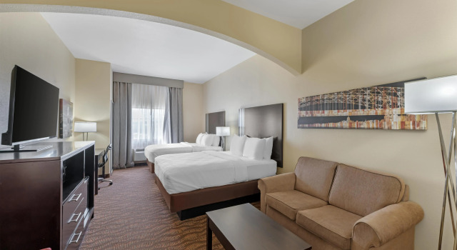 Четырёхместный номер Standard Best Western Plus Capital Inn