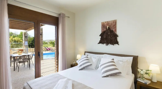 Muses Beach Villas - Cleo, Забронировать Отель Отели East Crete с парковкой, Парковка