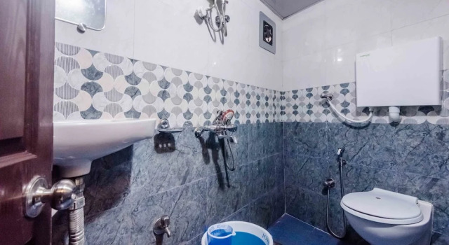 Кровать в общем номере (мужской номер) Awesome Dormitory
