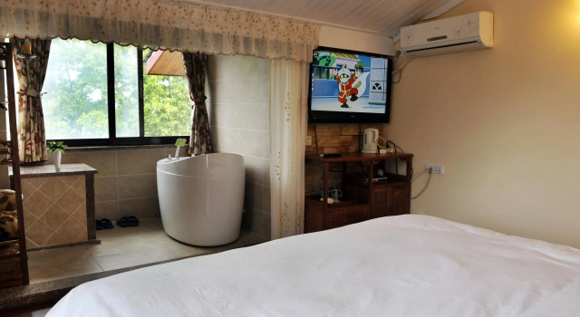Yangshuo Riverview Hotel