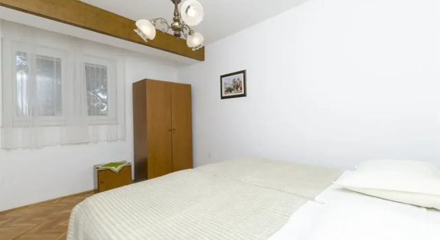 Apartments Karmela, Забронировать Апартаменты/квартира Отели Примоштен с парковкой, рядом с Пляж Затока, Парковка