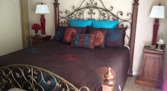 Red Bud Manor Inn