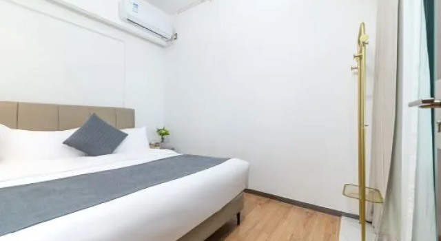 Люкс Мансарда с 4 комнатами с видом на море Jilaideng International Holiday Apartment (Shanwei Poly Jinluwan Branch)