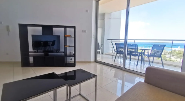 Paradise Palms Seaview Apartment