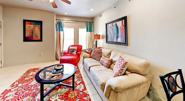 20050 Oak Road E Condo Unit 1003 3 Bedrooms 2 Bathrooms Condo, Prenota Appartamento Hotel a Alabama con piscina, Piscina