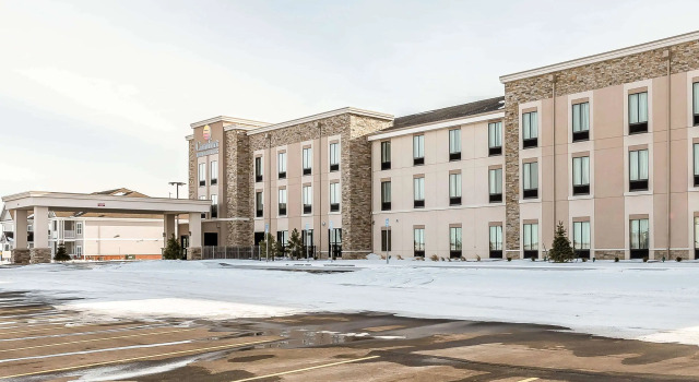 Comfort Inn & Suites Sidney I-80, Забронировать Отель Сидней штат Небраска, рядом с Wines West - Tasting Room
