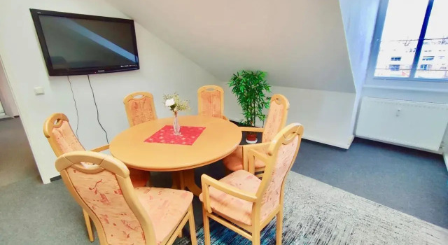 Ganze 3 Zimmer Wohnung 120qm, Book Hotel Reinbek Malangen Fjord