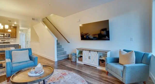 Mccall Vacation Rental w/ Private Balcony & Grill!