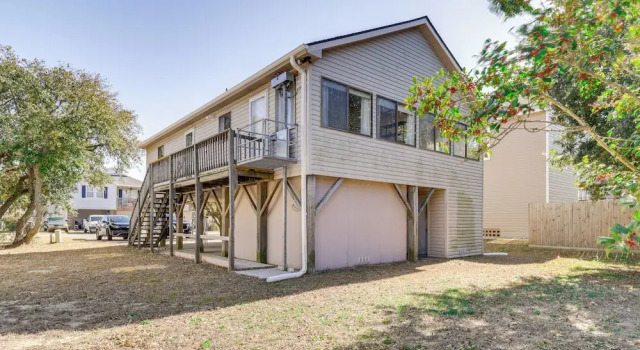 Коттедж Walk to Shore: Outer Banks Beach Bungalow