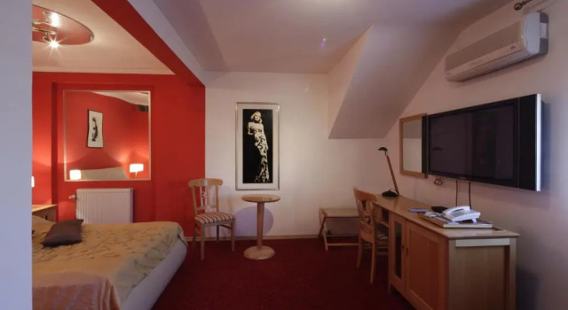 Номер Standard Hotel Millennium
