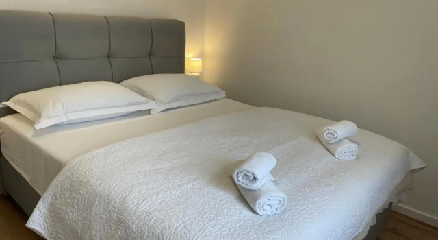 Apartments Antini, Book Lejlighed Hoteller i Solin med parkering, Parkering